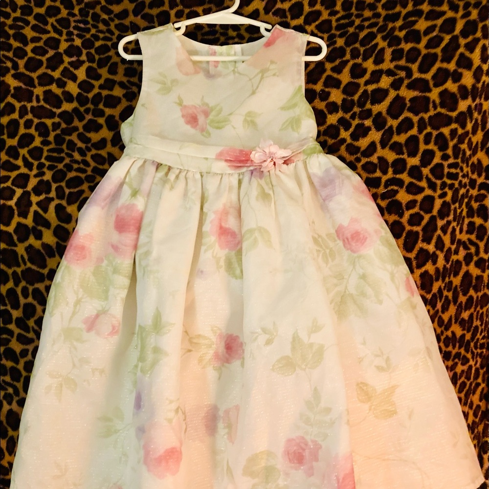 Girl’s size 6, LA Touch Off White Floral Dress